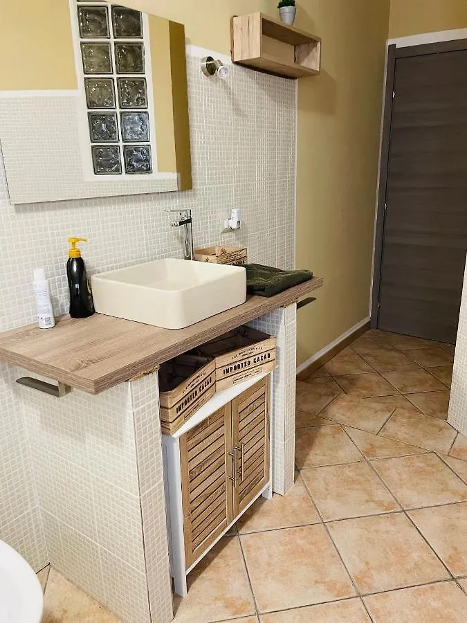 Homesweethome Porto Torres Couette-café